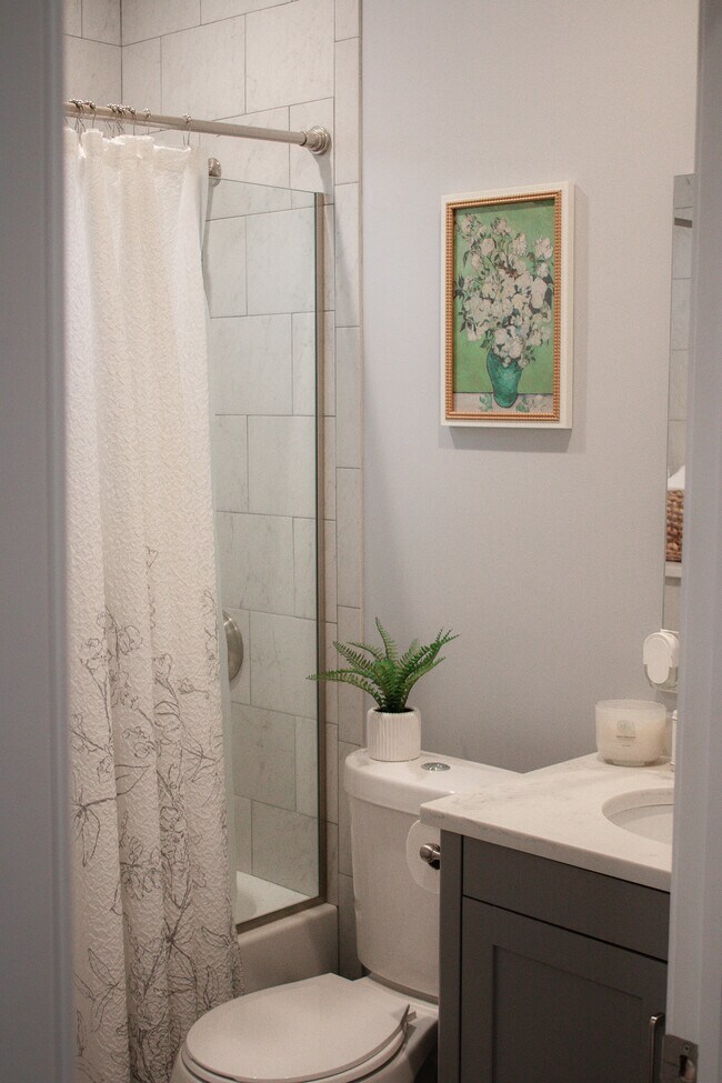 Bathroom - 160 Minot St