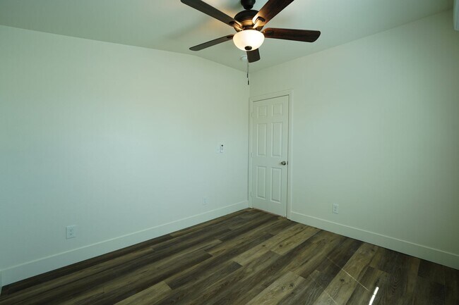 Building Photo - 241 E Etiwanda Ave