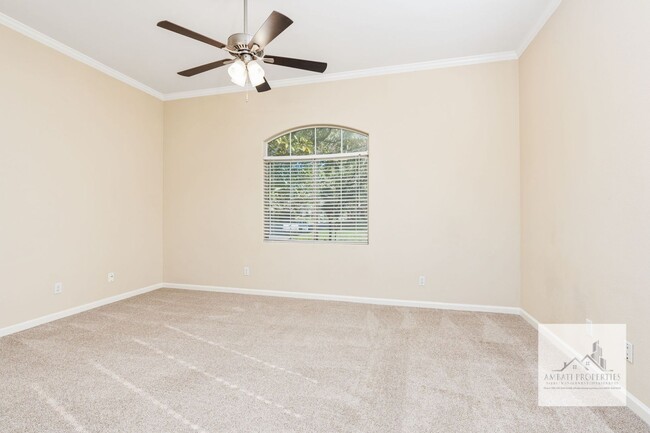 Building Photo - Spacious Four Bedroom Home in Clovis North...