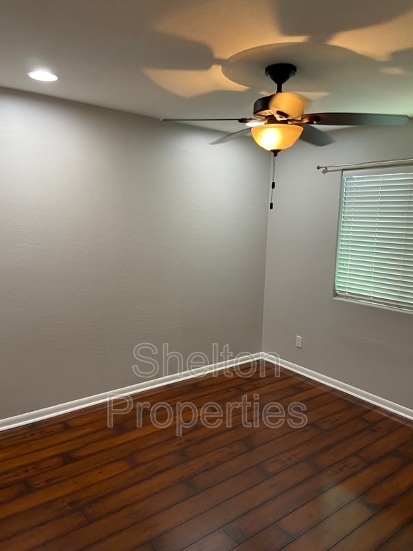 Building Photo - 1262 E Avenida Hermosa