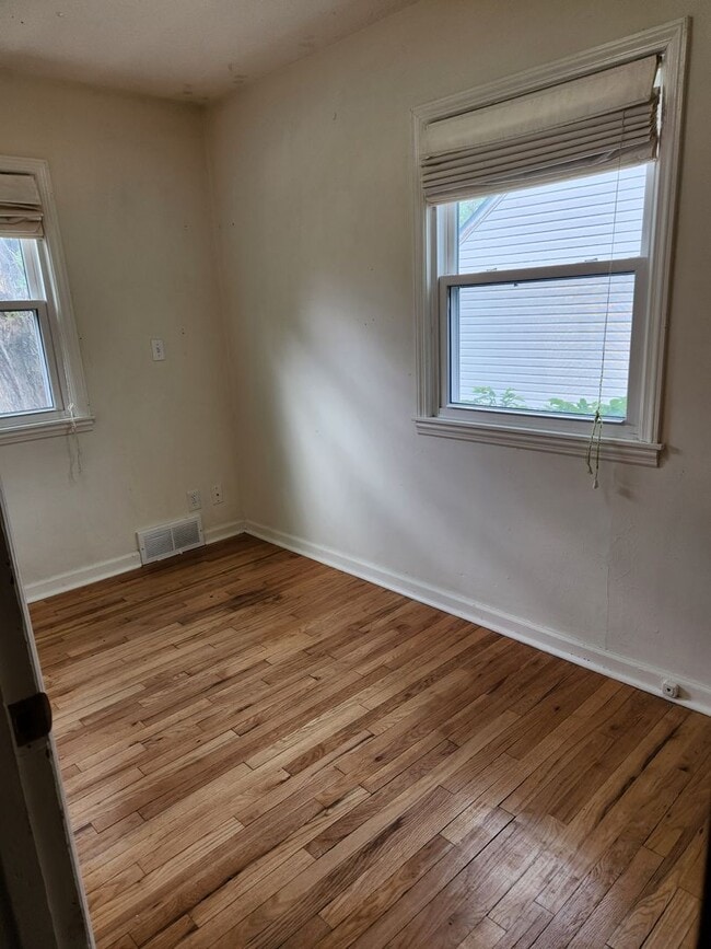 Building Photo - 4 Bedroom Home in Benson!