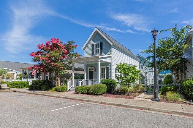 Building Photo - Sweetgrass Square - Market Common