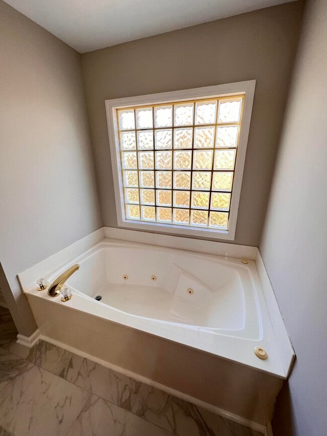 Building Photo - 4320 Creek Valley Way