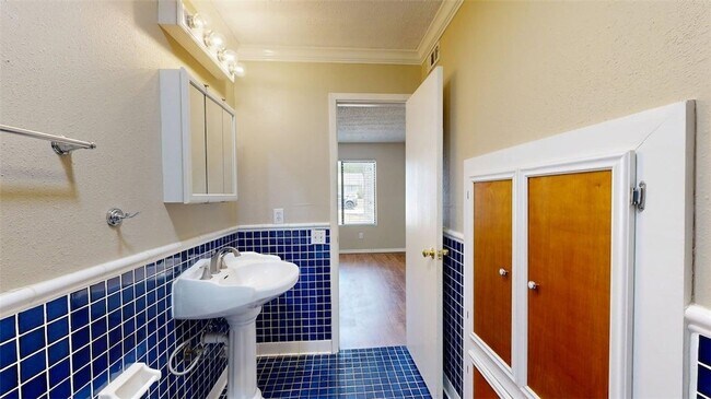Building Photo - 1506 Lemon Tree Ln