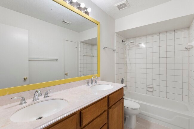 Building Photo - 21610 Bluebonnet Meadow Ln