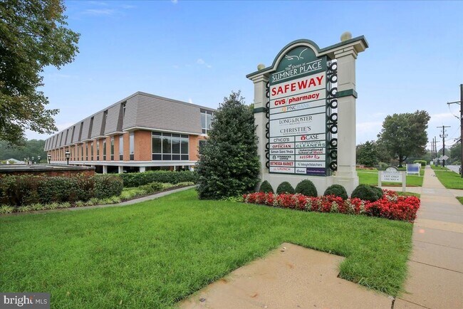 Building Photo - 5011 Sentinel Dr