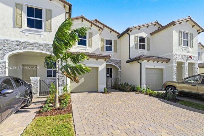 Building Photo - 2705 SE 25th Ave