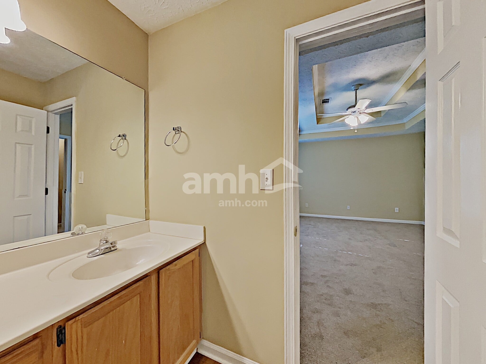 Building Photo - 570 Swan Creek Ct
