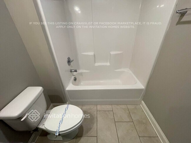 Building Photo - 5377 Roberta Crossing Dr