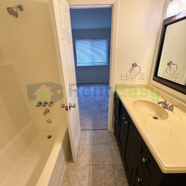 Building Photo - 3606 Chimney Creek Dr
