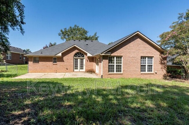 Building Photo - 3920 Nantucket Cir