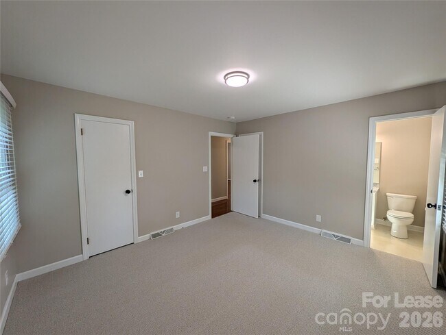 Building Photo - 103 Abingdon Cir