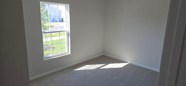 Building Photo - South Villages