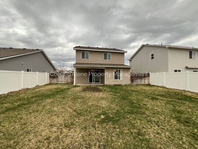 Building Photo - 3 bed house in The Landings