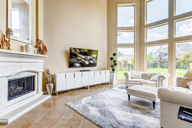 Building Photo - 16214 Canova Hill Ln