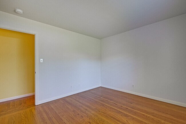 Building Photo - Wow! What a Great Home! Available Soon!