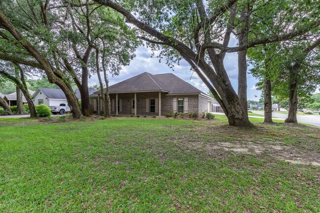 Building Photo - Available now! | $2,150/Month | Pet-Friendly!