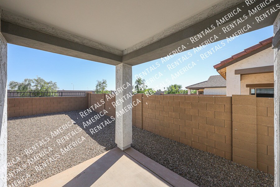 Building Photo - 7857 N 79th Ave