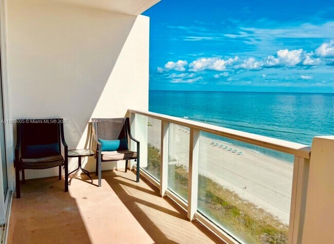 Building Photo - 5601 Collins Ave