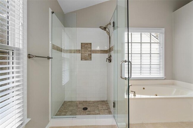 Building Photo - 5407 Oxford Chase Way