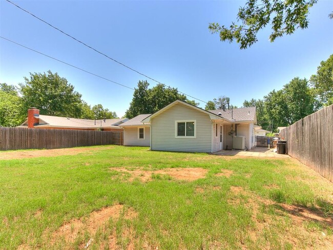 Building Photo - 1507 Avondale Dr