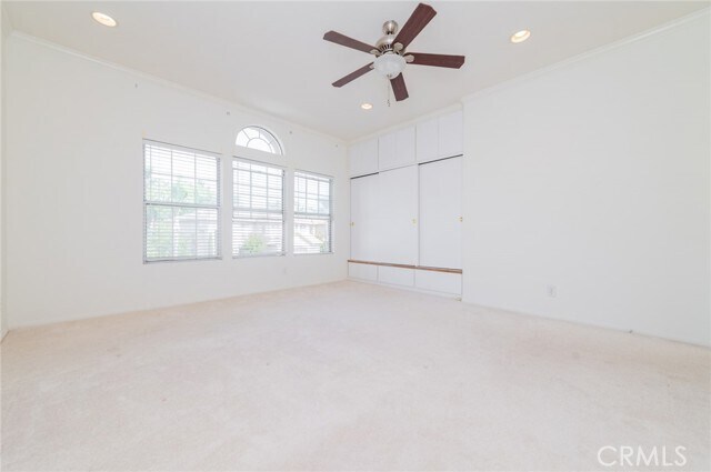 Building Photo - 22661 White Oaks