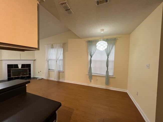 Building Photo - 2477 Nugget Ln