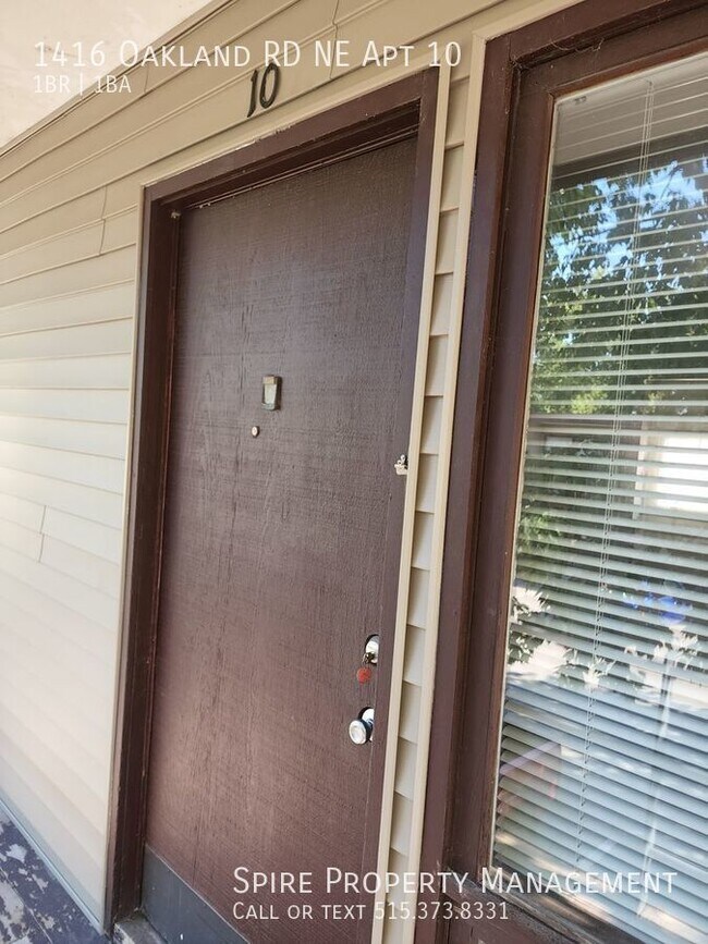 Building Photo - NE 1 Bedroom, Private Entry Small Pets Wel...