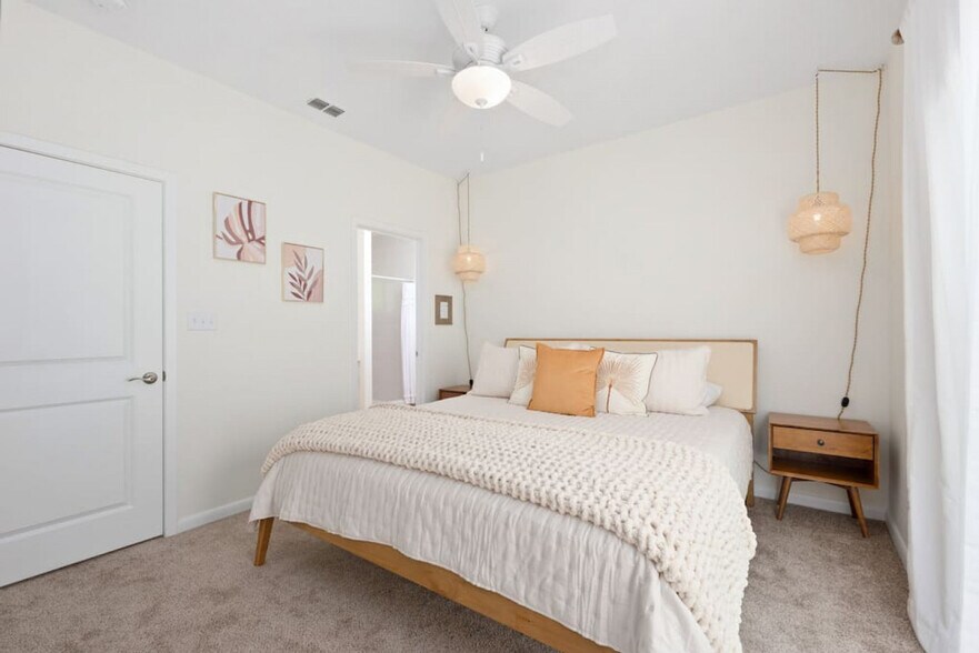 Building Photo - 110 Las Joyas Blvd