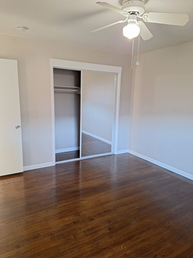 Building Photo - 128 Baxter Ave