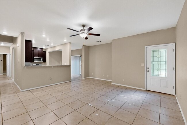 Building Photo - Executive 2 story Town house 4 Bedroom 3 b...