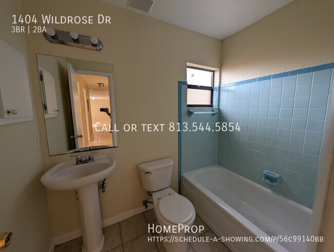 Building Photo - 1404 Wildrose Dr