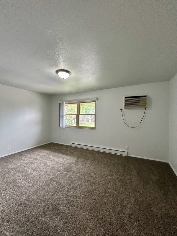 Building Photo - 783 N Macomb St