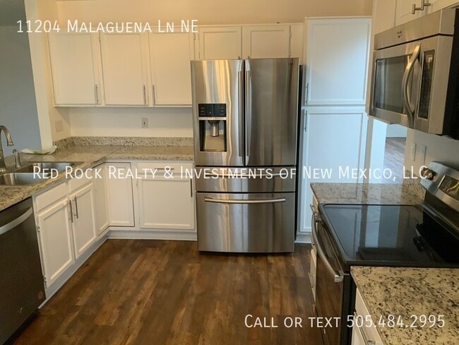 Building Photo - 11204 Malaguena Ln NE