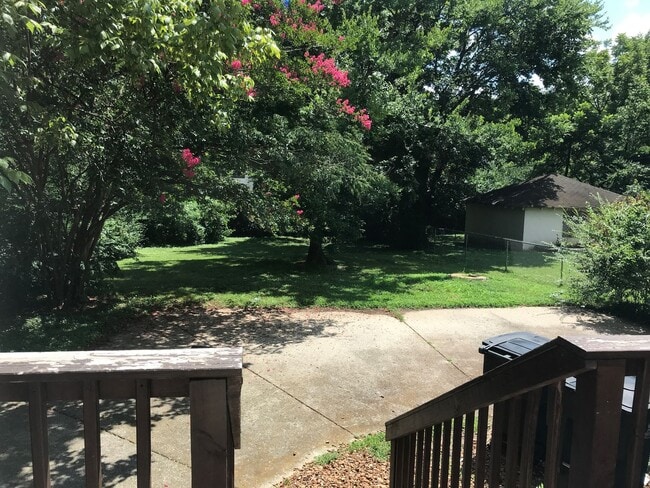 Building Photo - Location, Location, Location! 4br/2ba Home...