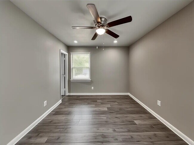 Building Photo - 14036 Stardust Ln