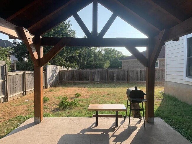 Building Photo - 1207 Chinquapin Ct
