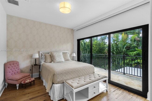 Building Photo - 420 Palmwood Ln