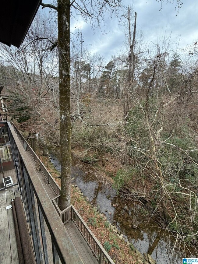 Building Photo - 118 W Green