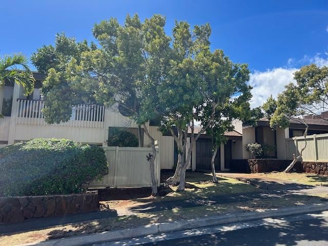 Building Photo - 1 Kihi St