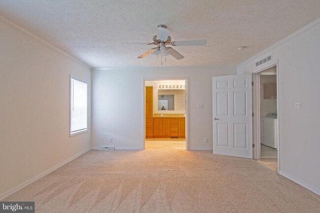 Building Photo - 192 Daffodil Dr