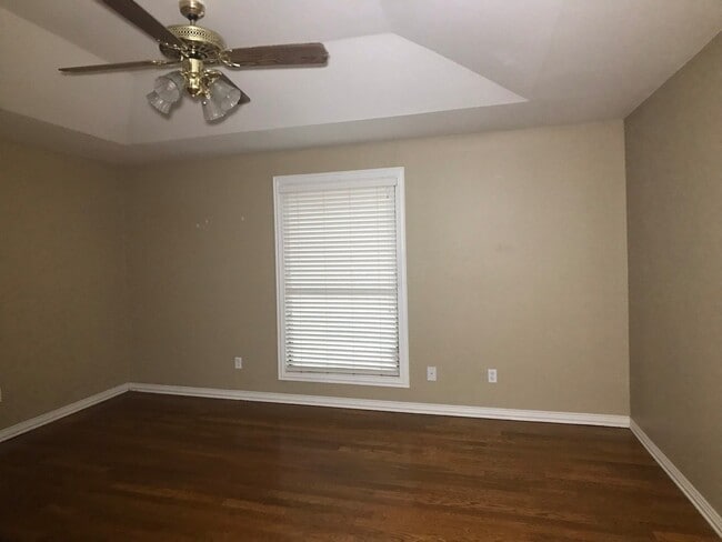 Building Photo - 3Bed/2Bath In Cimarron now Available!