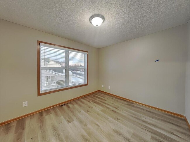 Building Photo - 9049 Garland Ln N