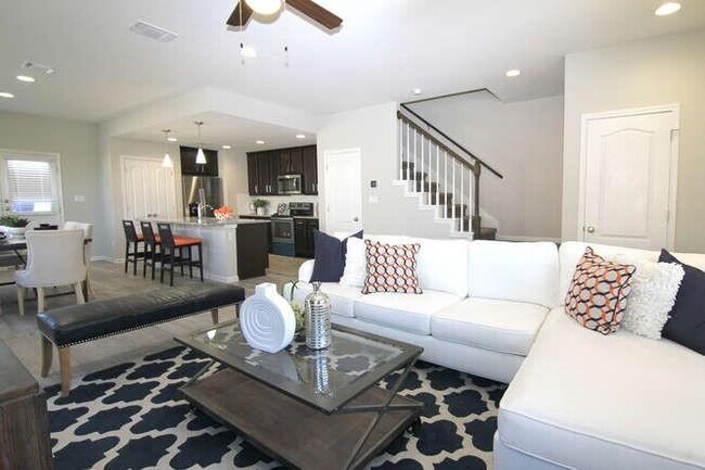 Building Photo - 708 Tinton Falls Ln