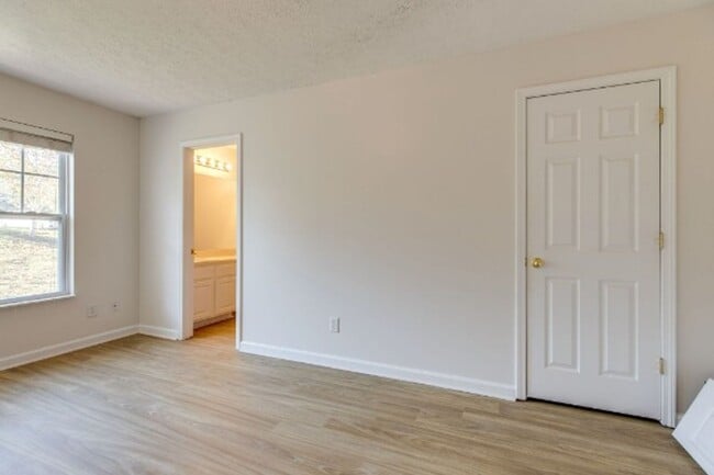 Building Photo - 318 Shadow Glen Drive, Nashville, TN 37211