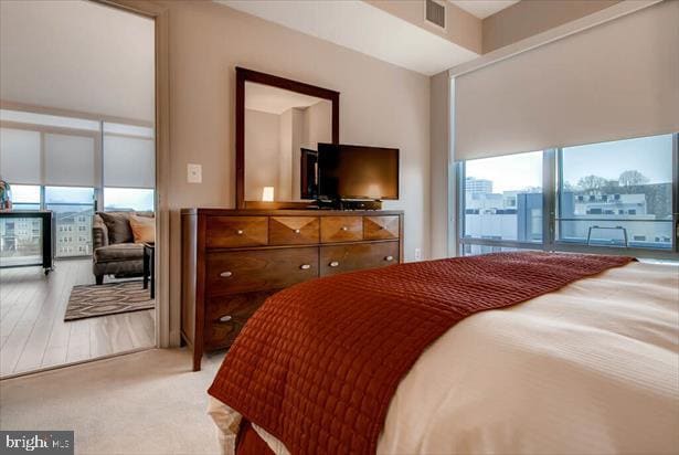 Building Photo - 8231 Crestwood Heights Dr