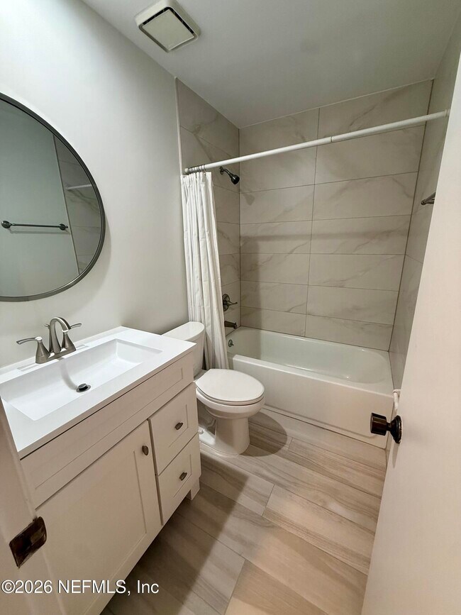 Building Photo - 536 Pelican Key