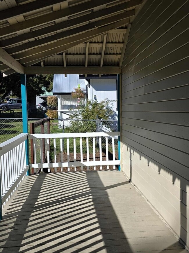 Building Photo - 310 Fir St