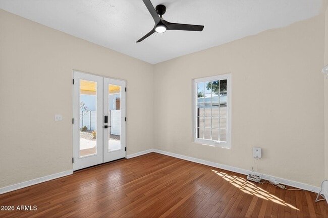 Building Photo - 311 West Campbell Ave