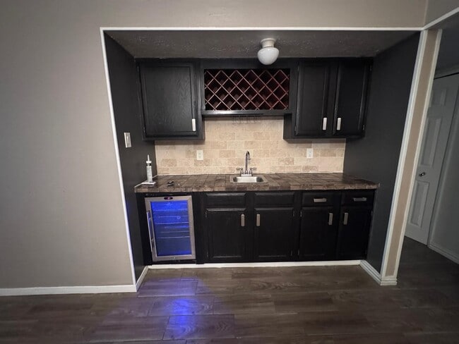 Building Photo - 15602 Camino Del Sol Dr